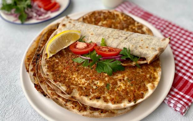 Lokanta Usulü Lahmacun Tarifi