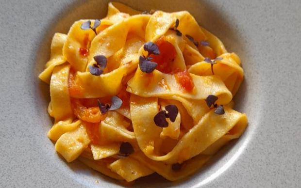 arabiata-soslu-makarna-ravza