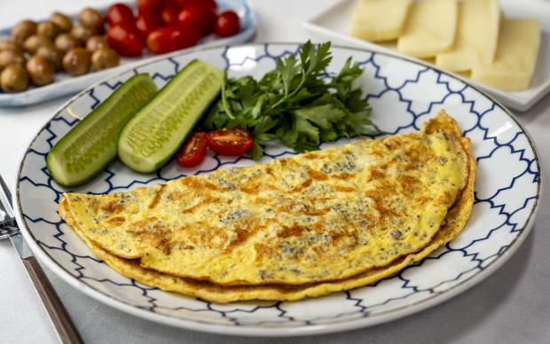 Chia Tohumlu Peynirli Omlet Tarifi