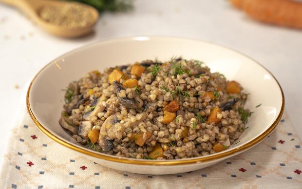 Sebzeli Karabuğday Pilavı Tarifi