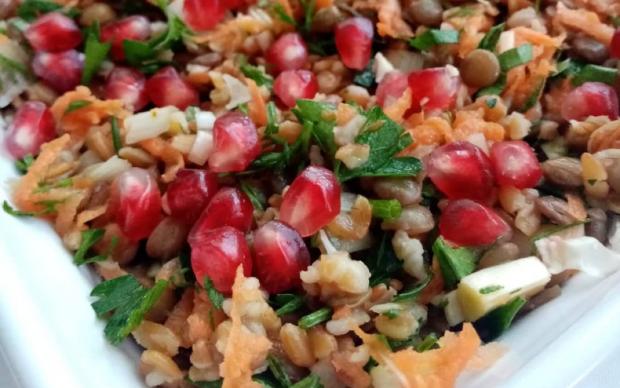 Ekşili Salata