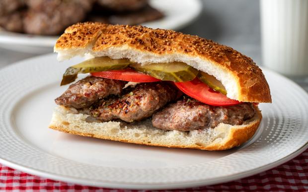 Ekmek Arası Köfte Tarifi
