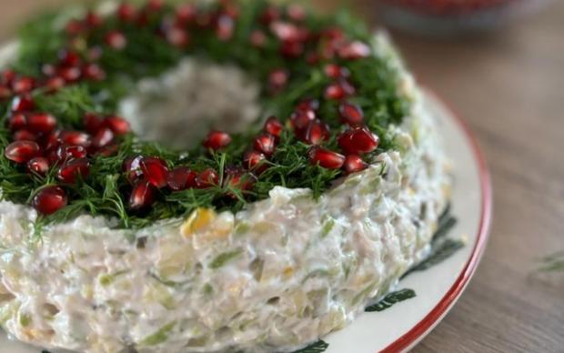 Tavuklu Çelenk Salata Tarifi