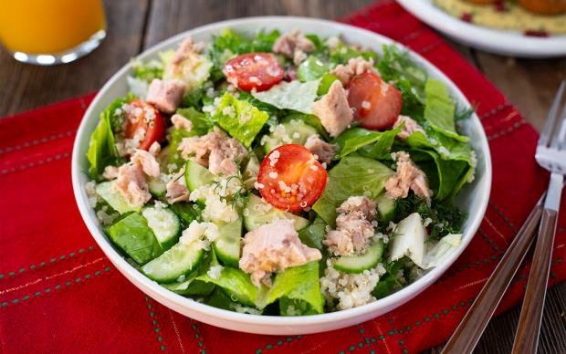 Ton Balıklı Kinoa Salatası Tarifi