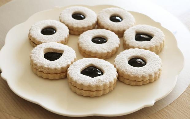 Linzer Kurabiye Tarifi