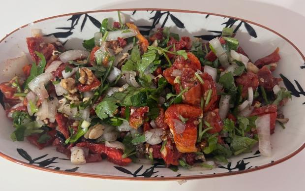 Kuru Domates Salatası Tarifi