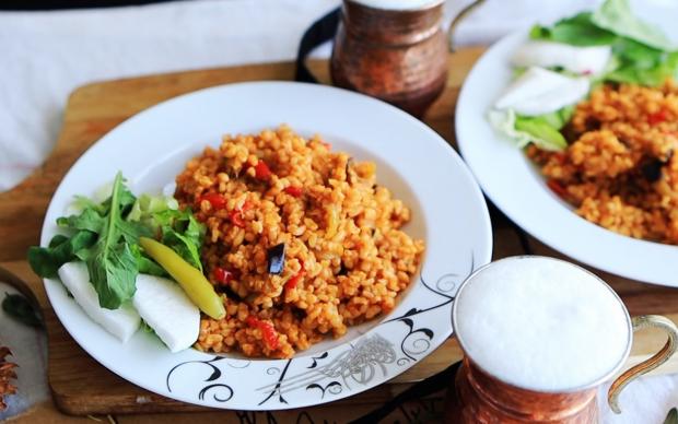 Patlıcanlı Bulgur Pilavı Tarifi