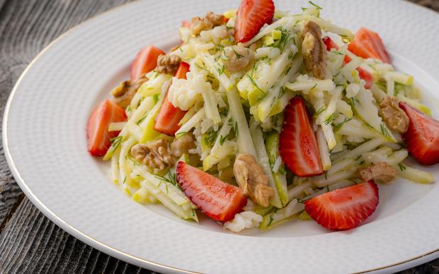 Avokado ve Elmalı Pirinç Salatası Tarifi