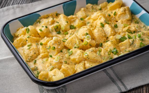 Klasik Patates Salatası Aşama 1