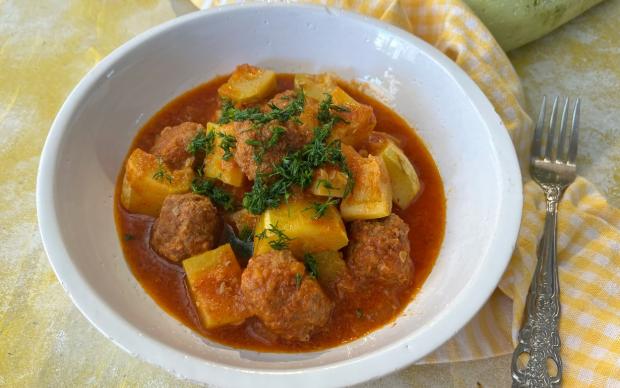 Köfteli Kabak Yemeği Tarifi