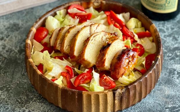 Ballı Hardallı Tavuk Salatası Tarifi