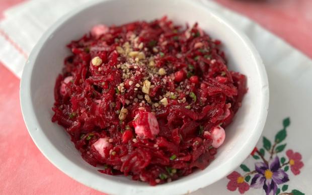 Narlı Cevizli Pancar Salatası Tarifi
