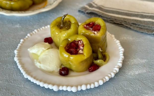 Vişneli Kıymalı Dolma Tarifi