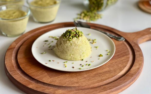 Fıstıklı İrmik Tatlısı Tarifi