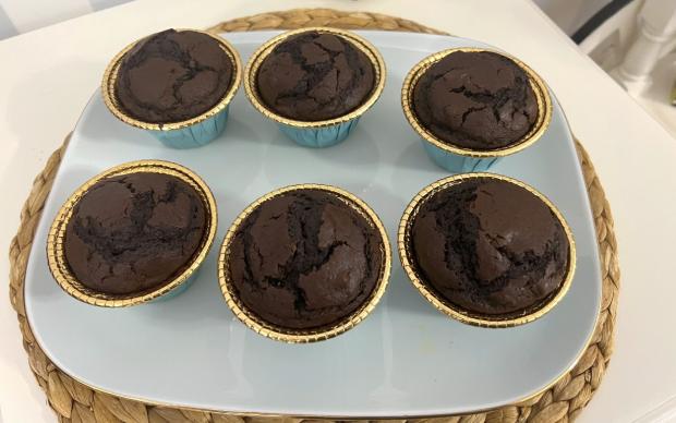 Fındıklı Kakaolu Mini Kek Tarifi