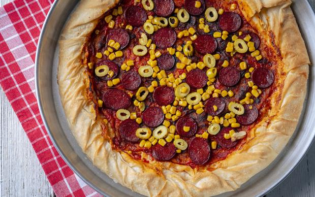 Yufkadan Tepsi Pizzası Tarifi