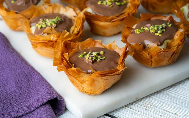 Çikolatalı Baklava Kaseleri Tarifi