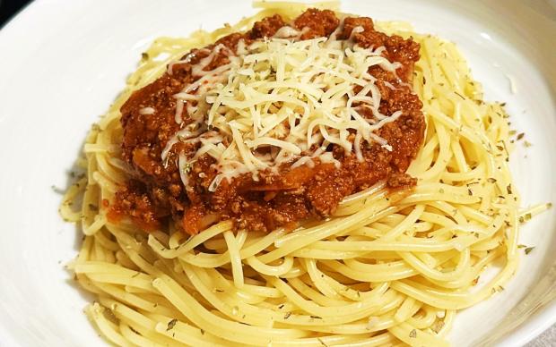 Ev Yapımı Bolonez Soslu Spagetti Tarifi