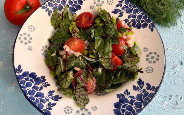 Kuzu Kulağı Salatası Tarifi