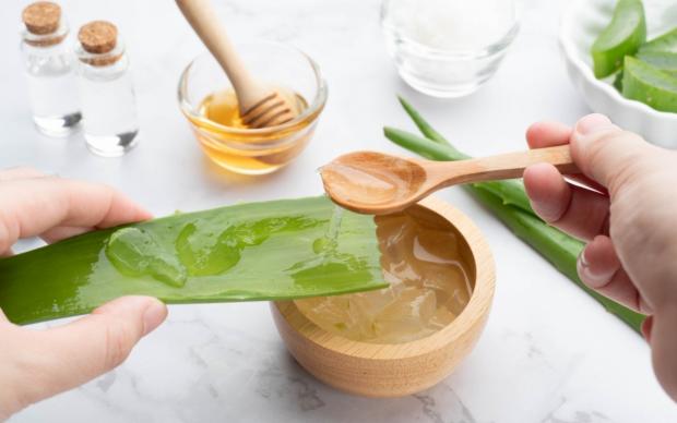 Bal ve Aloe Vera Maskesi