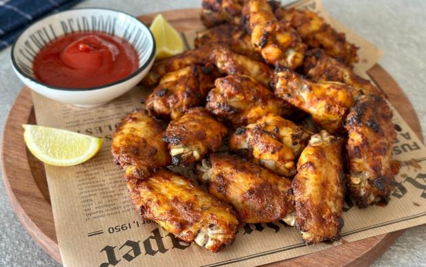 Soslu Tavuk Kanatları Tarifi