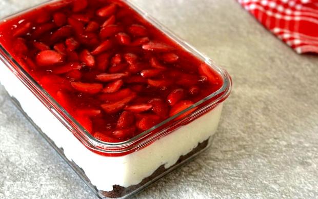 Çilekli Spoonful Tarifi
