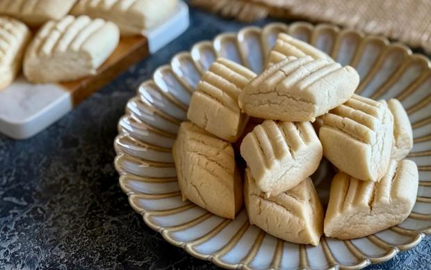 Pastane Usulü Nişastalı Kurabiye Tarifi
