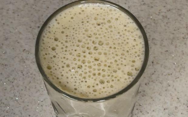 Yeşil Chia Tohumlu Smoothie Tarifi