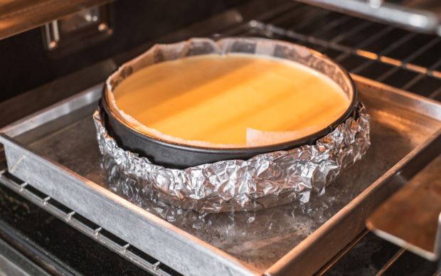 Cheesecake Neden Çatlar?