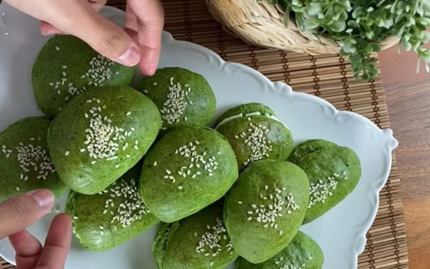 Labneli Kremalı Yeşil Poğaça Tarifi