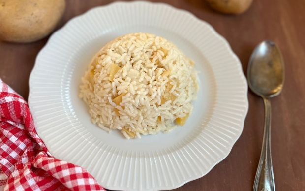 Patatesli Pilav Tarifi