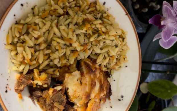 Zeytinyağlı Arpa Şehriye Pilavı Tarifi