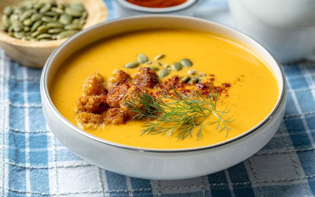 Tarhanalı Sebzeli Bal Kabağı Çorbası Tarifi