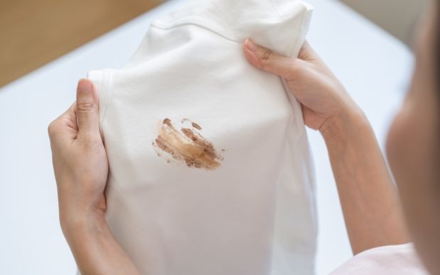 Çikolata Lekesi Nasıl Çıkar?