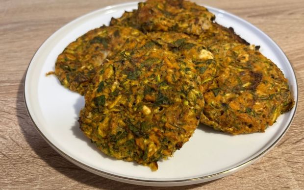 Fırında Kabak Havuç Mücver Tarifi