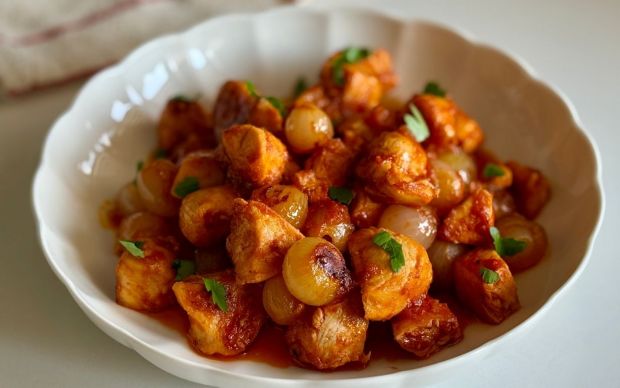 Arpacık Soğanlı Tavuk Yahni Tarifi