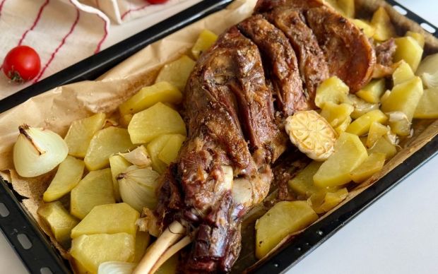 Fırında Kuzu But Tarifi