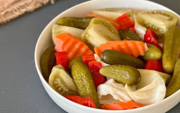 Karışık Turşu Tarifi
