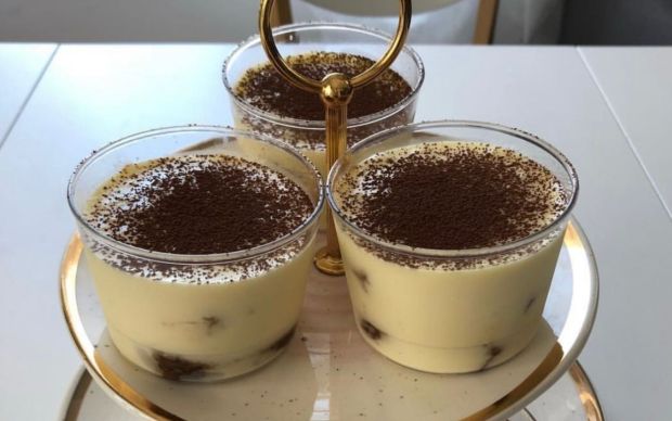 Mascarpone Peynirli Tiramisu Tarifi