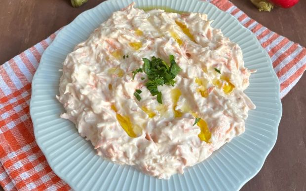 Yoğurtlu Turp Salatası Tarifi