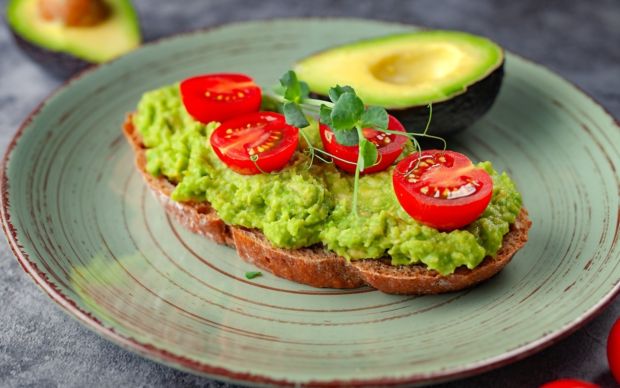 Avokado kahvaltıda nasıl yenir?