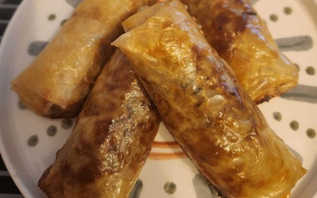 Glutensiz Pratik Kıymalı Börek Tarifi