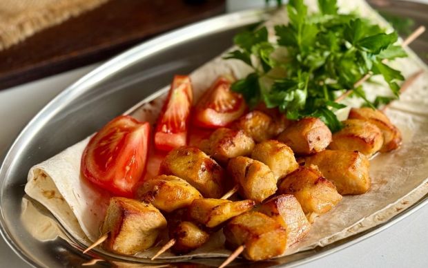 Soslu Tavuk Şiş Tarifi