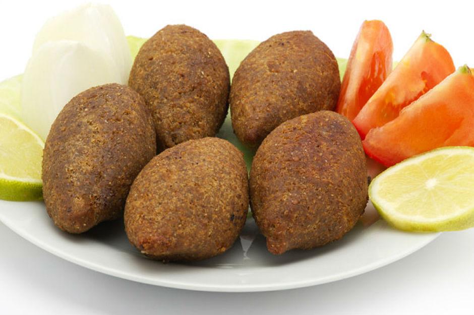 https://yemek.com/tarif/icli-kofte/ | İçli Köfte Tarifi
