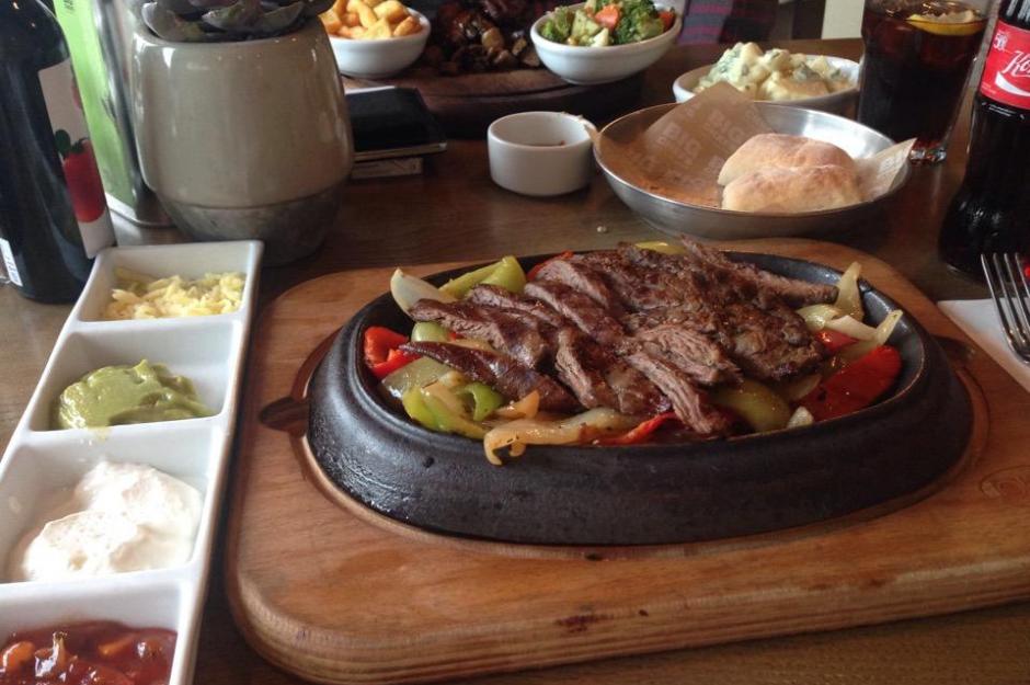 https://tr.foursquare.com/v/big-chefs/4ffc35d6e4b09f68362ce9f3/photos?openPhotoId=5432b772498ef1634117c1be | foursquare