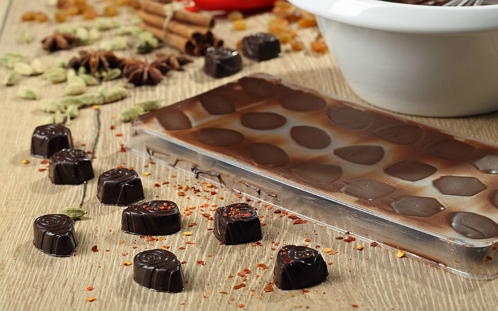 https://yemek.com/tarif/cikolata/ | Çikolata Tarifi