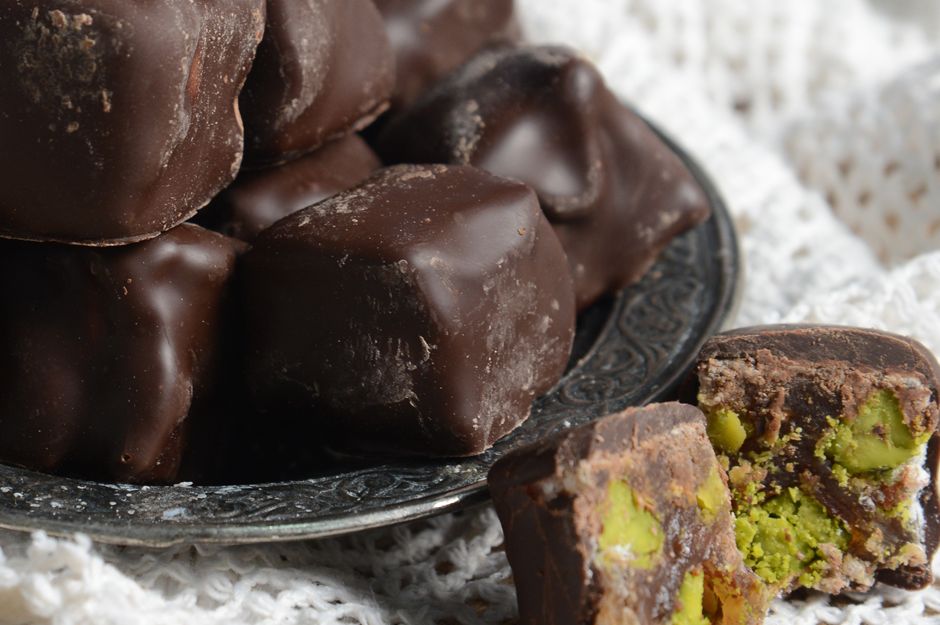 Bir Parça Çikolata Yedikten Sonra Vücudumuzda Neler Oluyor?
