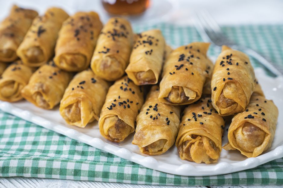 Yeri Ayrı: Patlıcanlı Börek