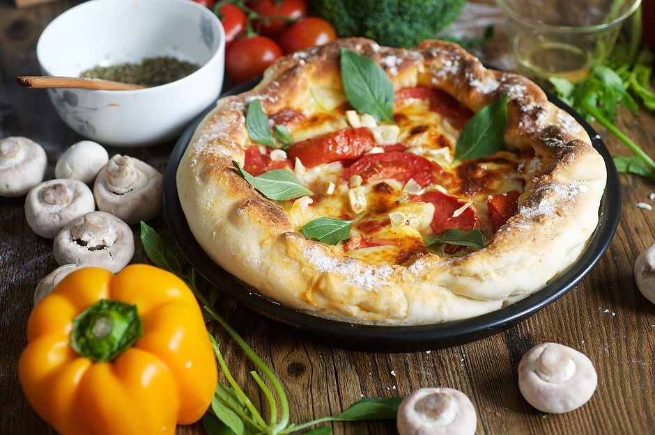 https://yemek.com/tarif/pide-pizza/ | Pide Pizza Tarifi 