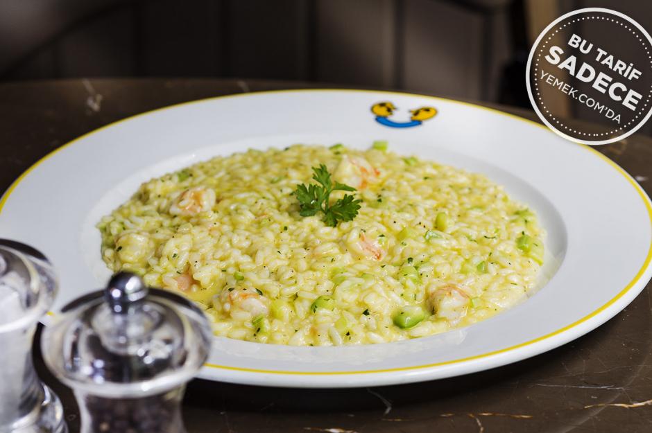 https://yemek.com/tarif/limonlu-ve-kabakli-risotto/ | Limonlu ve Kabaklı Risotto Tarifi